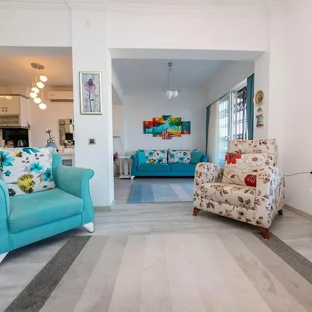 Colorful House With Fantastic Sea View Near Beach In Bodrum *